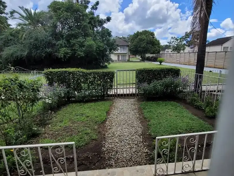 2 bedroomed flat Duplex to Let in Avondale